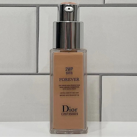 Dior 2WP Warm Peach Light (023) Forever Foundation .67oz - Picture 1 of 1